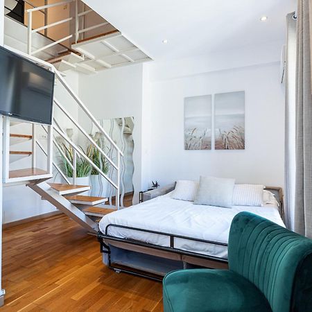 Massena Street - 1 Bdr Duplex With Ac & Parking Apartment Nice Luaran gambar