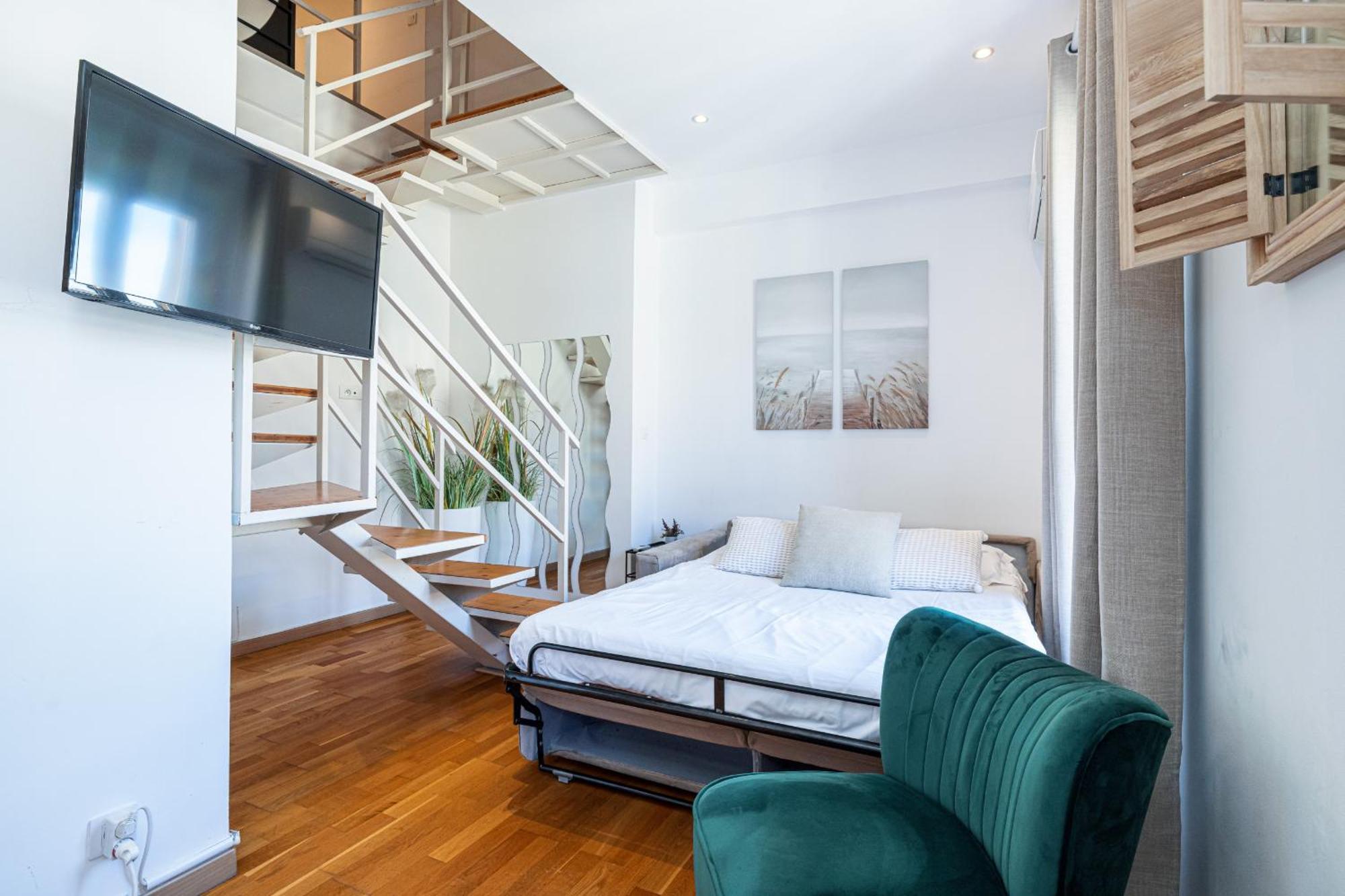 Massena Street - 1 Bdr Duplex With Ac & Parking Apartment Nice Luaran gambar