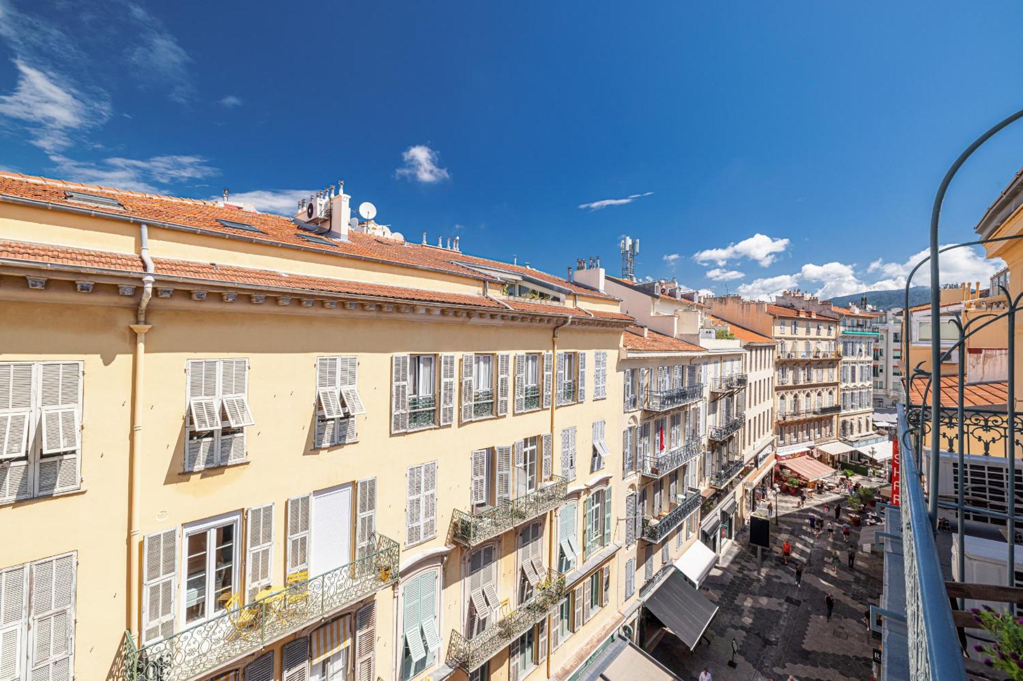 Massena Street - 1 Bdr Duplex With Ac & Parking Apartment Nice Luaran gambar