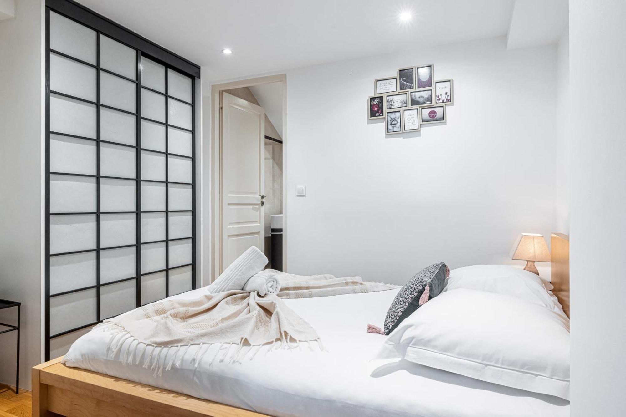 Massena Street - 1 Bdr Duplex With Ac & Parking Apartment Nice Luaran gambar